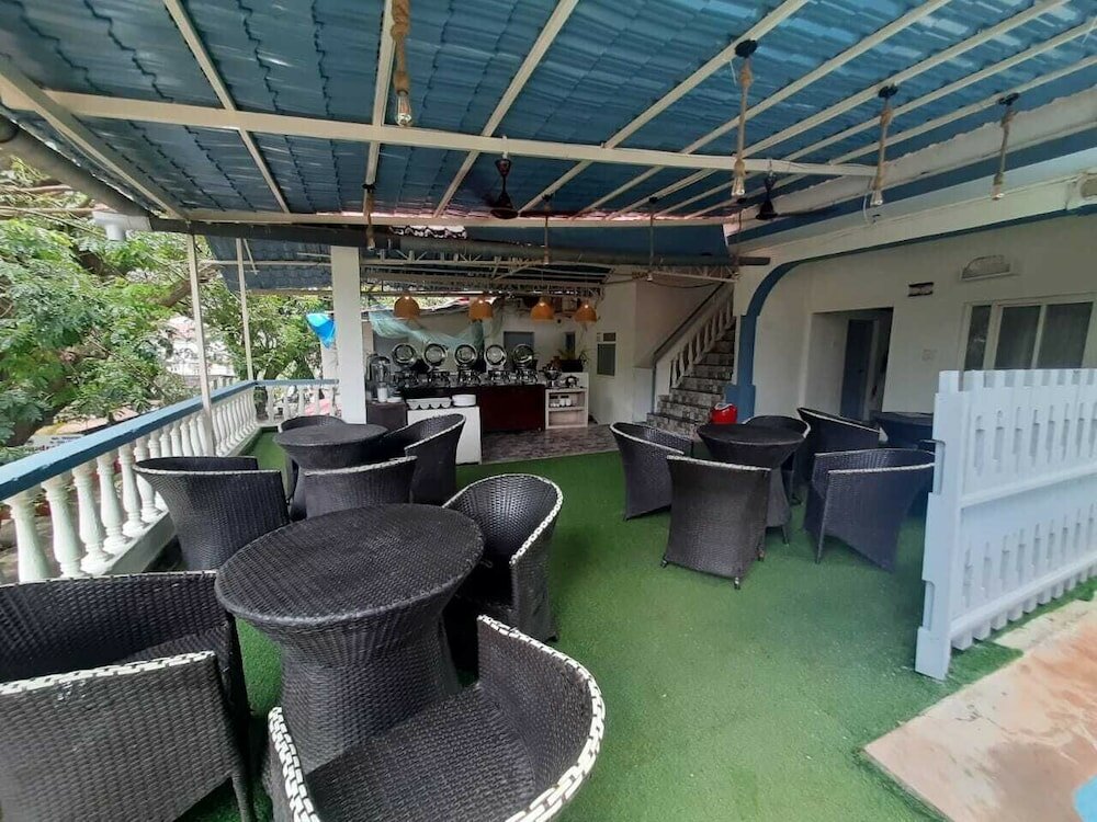 Фото Coral Beach Hotel Candolim