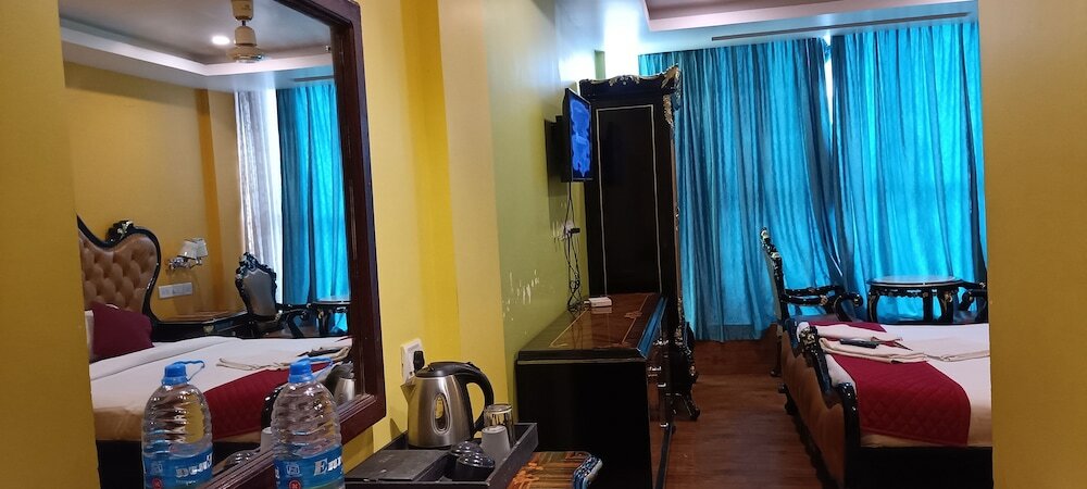 Фото N k Grand Days hotel