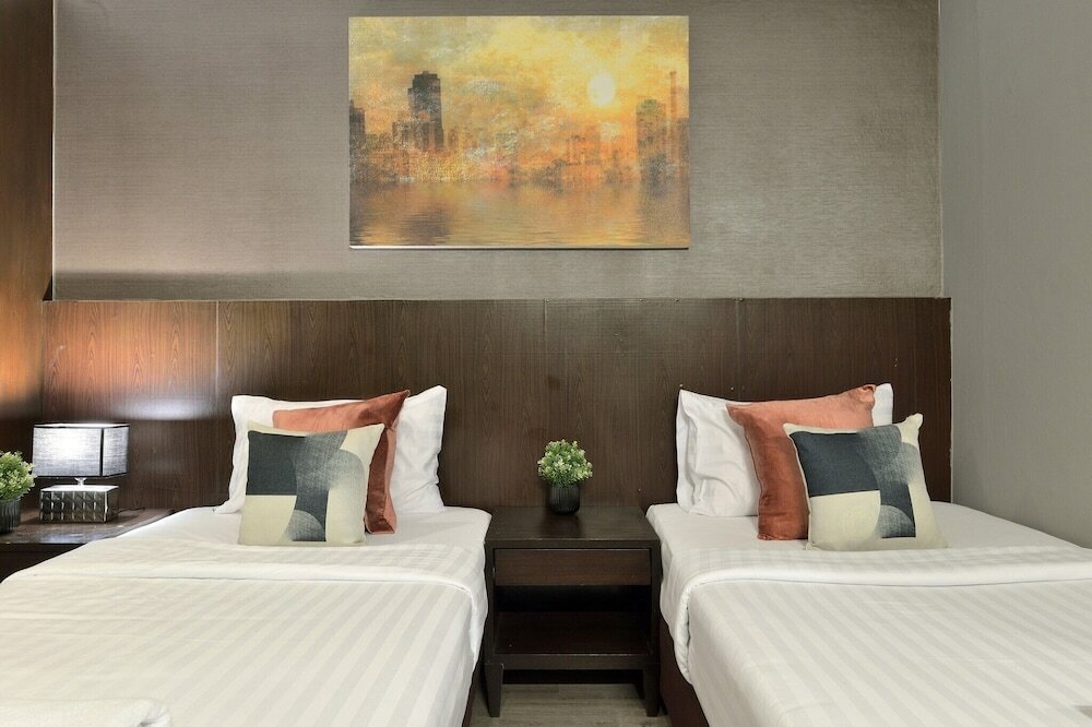 Фото Tori Crown Hotel