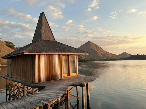 Гостиница Menjaga Bay в Провинции Восточные Малые Зондские острова