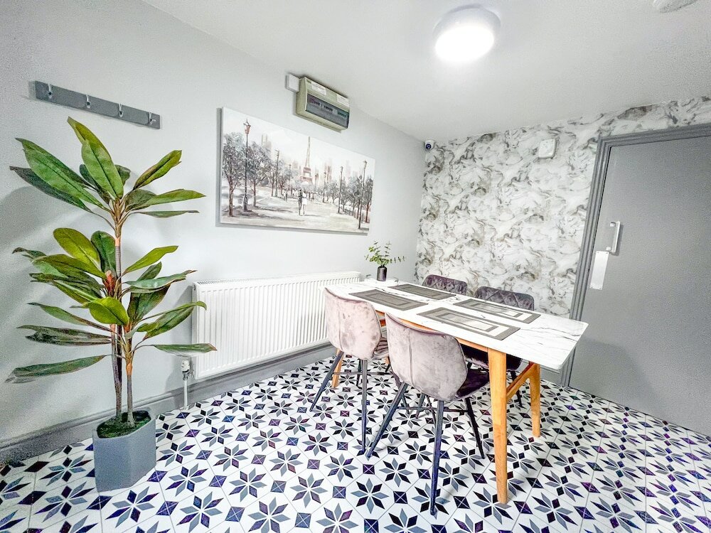 Фото Tyrone House