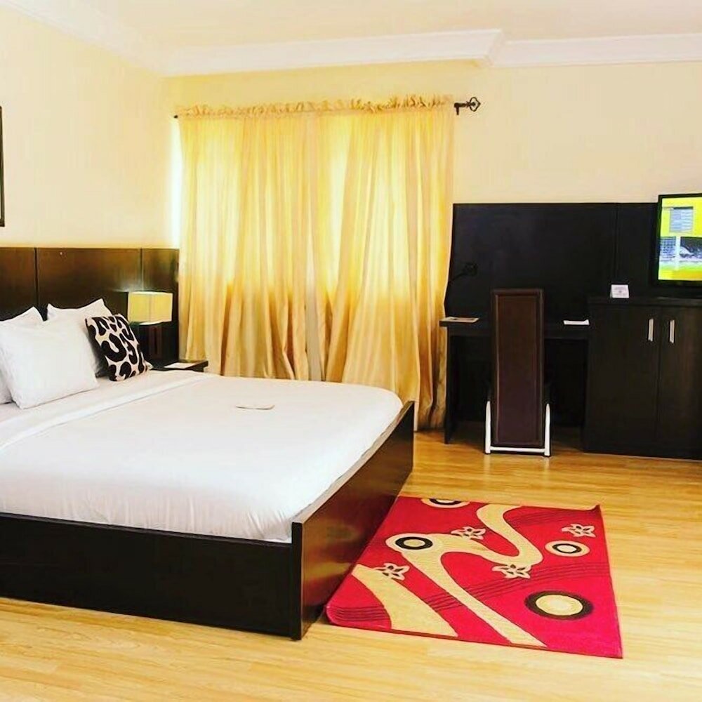 Фото Apartments & Hotels by Qualer Jos