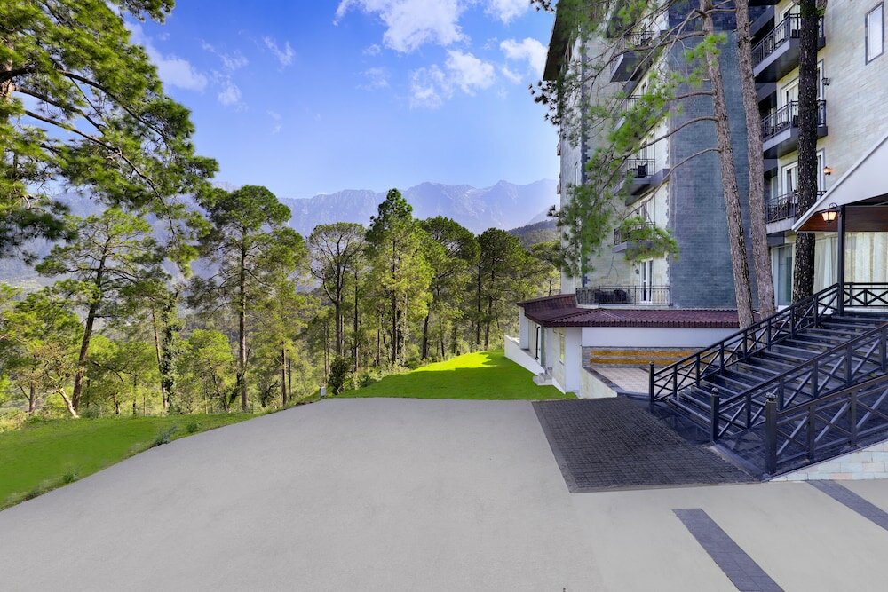 Фото Lemon Tree Hotel Mcleodganj