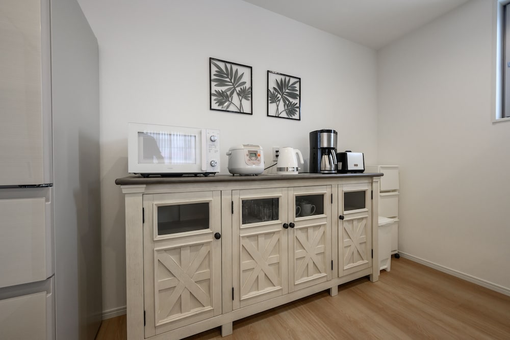 Фото Araha Beachway Inn