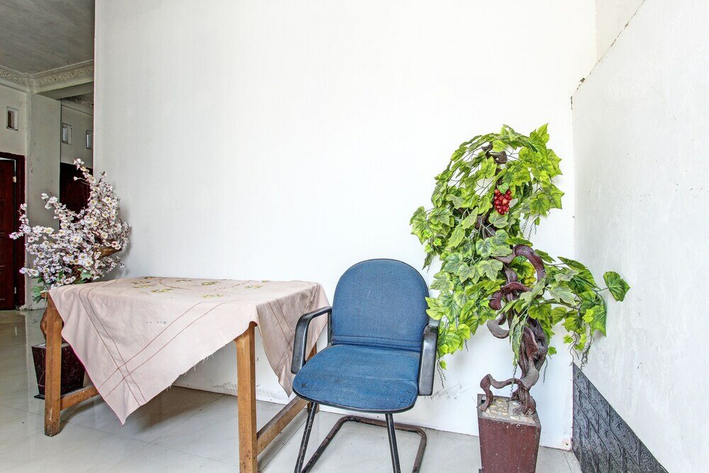 Фото Spot On 92156 Adinda Kost