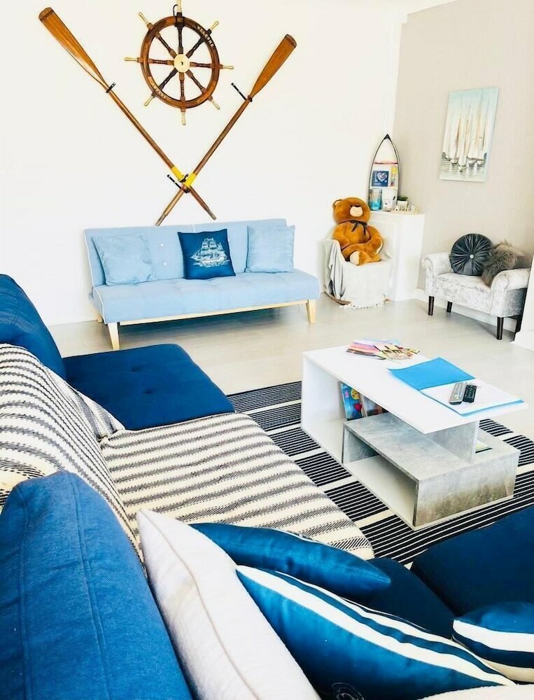 Фото Seafront 3 Bedroom Apartment