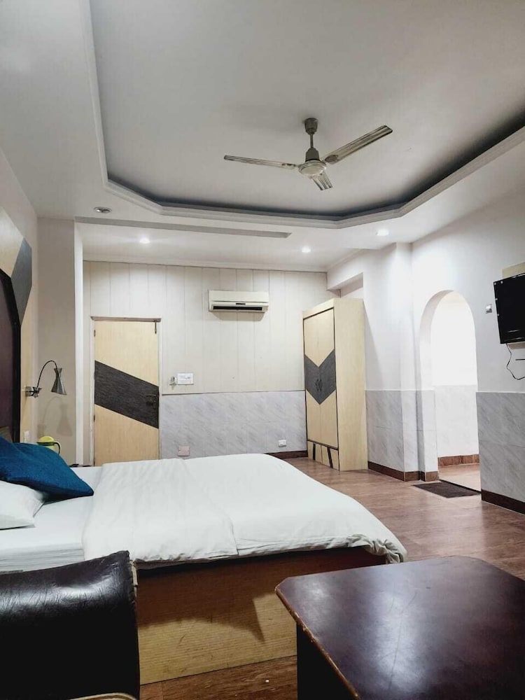 Фото Hotel Meridian Palace