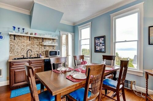 Гостиница 'astoria Painted Lady' Historic Apt w River View! в Астории