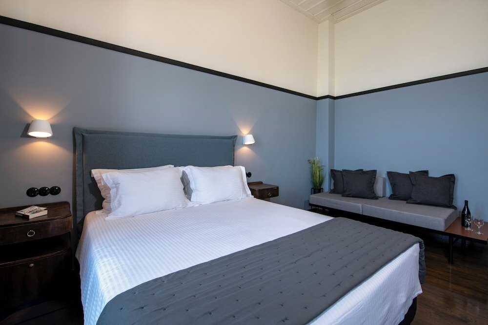 Фото Mosaic Venetian Harbour Suites