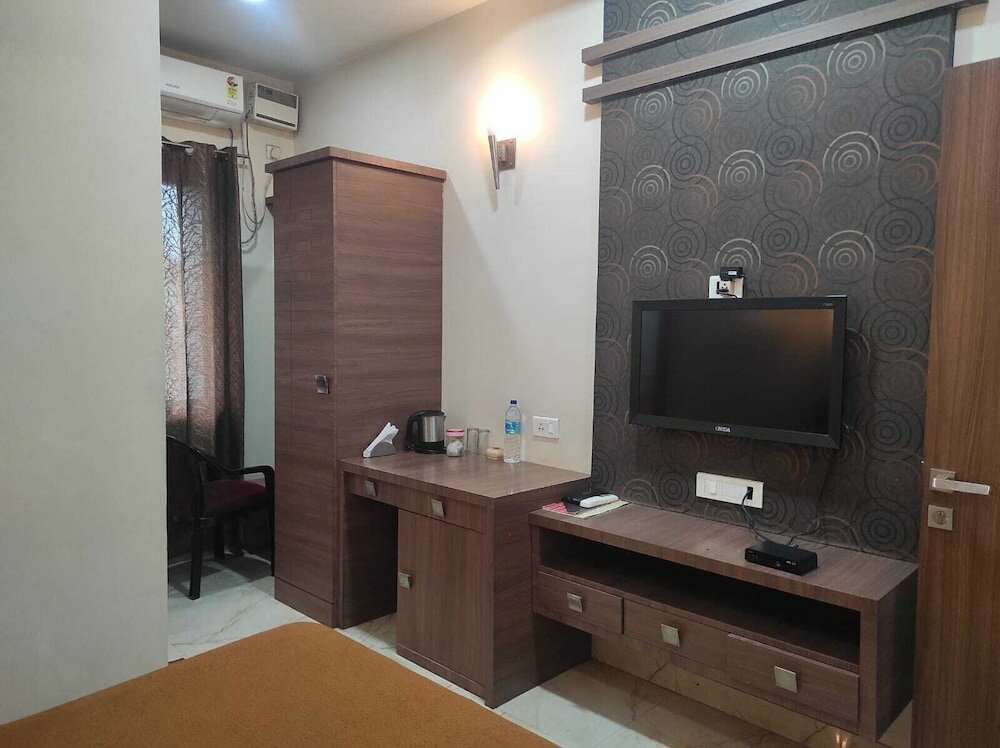 Фото Hotel Holiday Palace