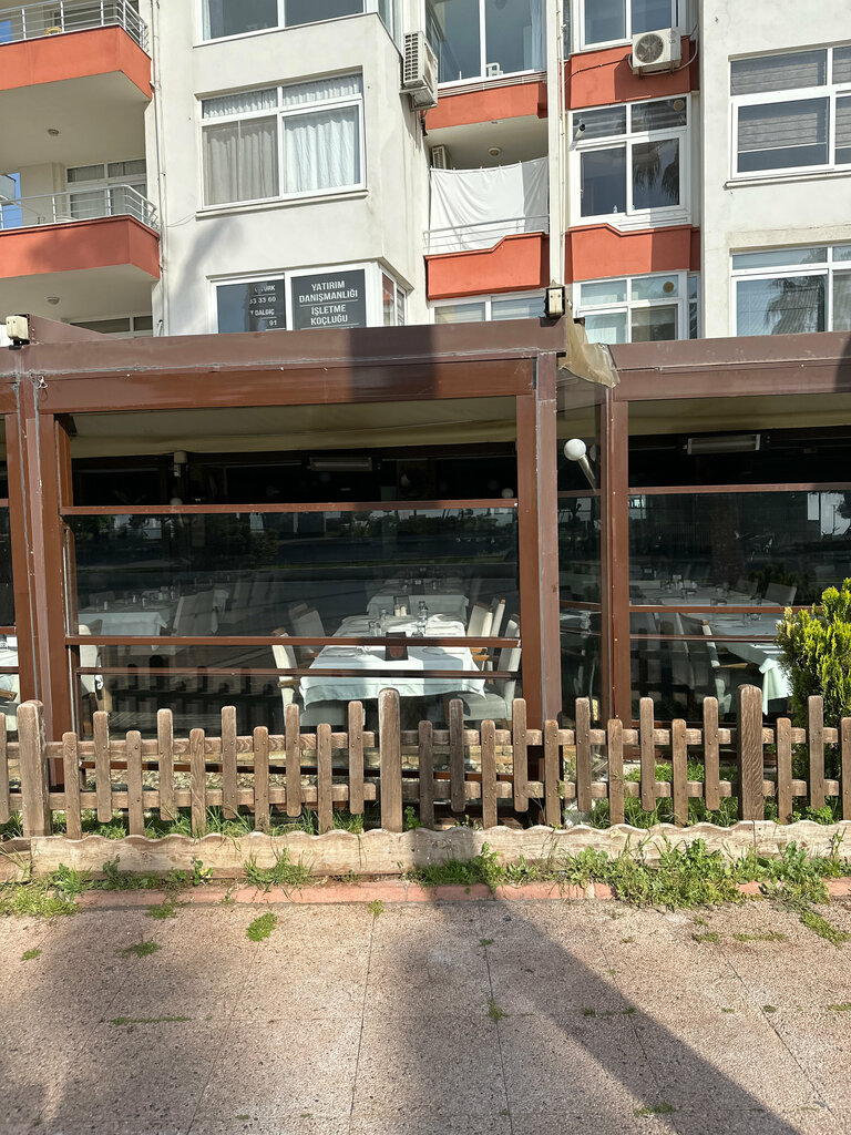 Restoran Necmi Göçtü Restaurant, Mersin, foto