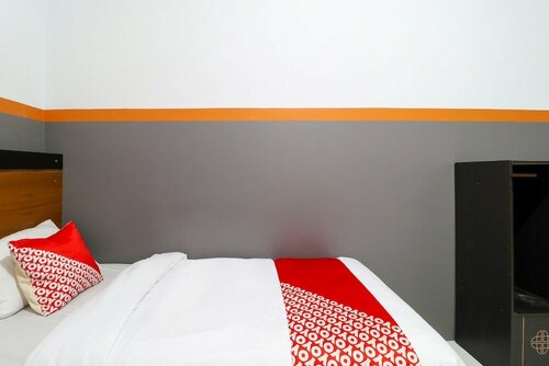 Гостиница Wisma Etiga by Oyo Rooms в Гаруте