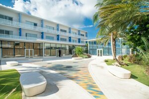 Гостиница The Grove 1br Apt w Rooftop Pool Onsite Amenities