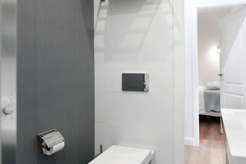 Фото Charming Bright Apartment in Lisbon