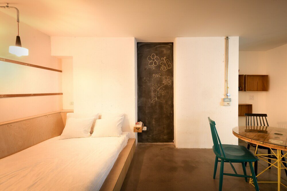 Фото Unique and Spacious 2br Apt with Terrace