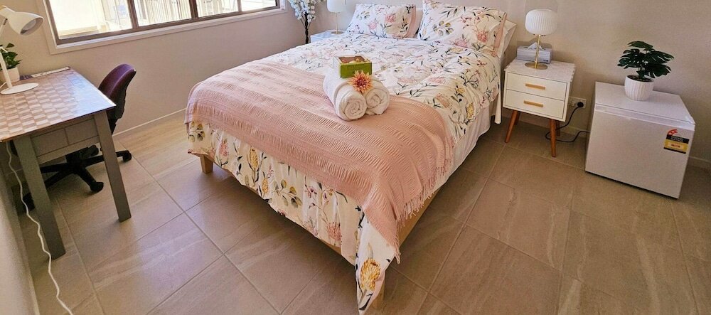 Фото Sunlight Swan