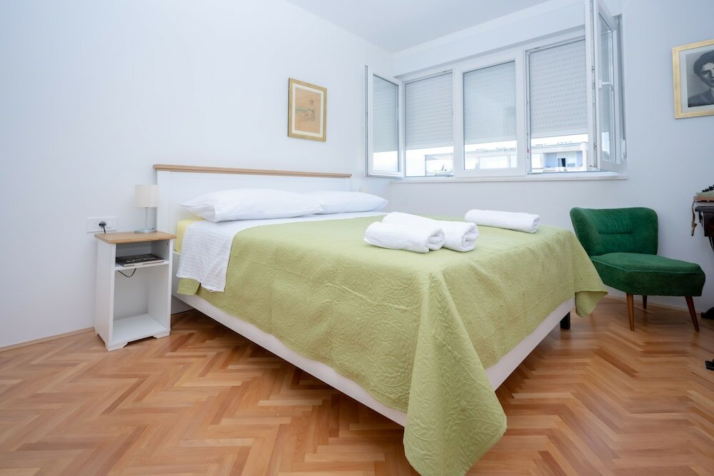 Фото Billie Holiday apartment with balcony