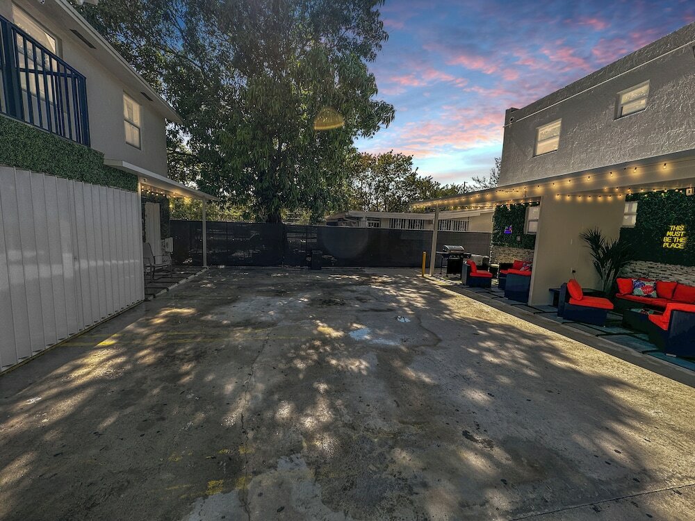 Фото 28 Guest - 4 Kitchens. Jungle Retreat in Heart Wynwood