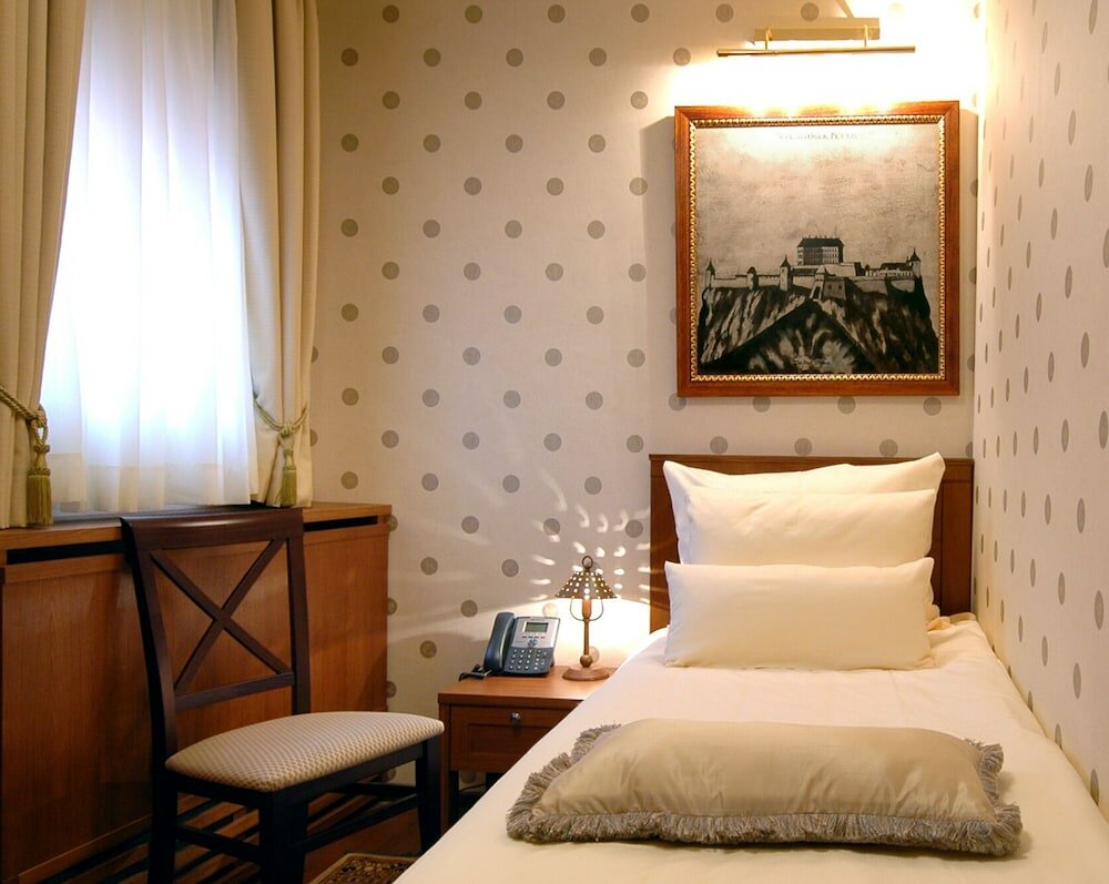 Фото Hotel Mitra