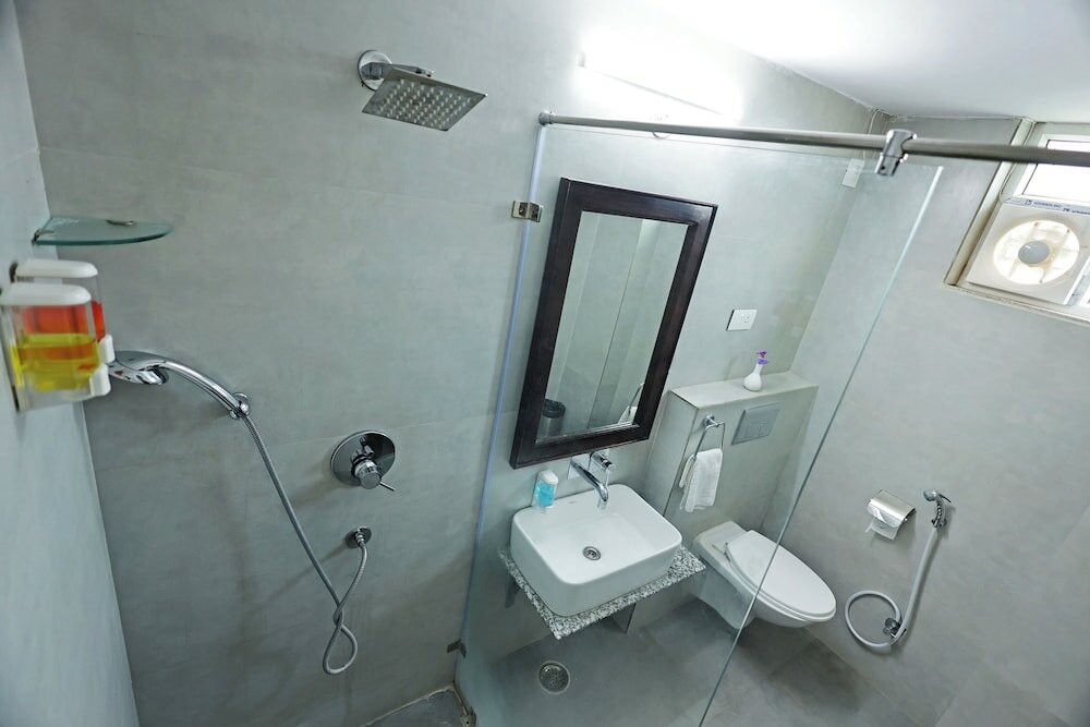 Фото Lake View Hotel Revaas