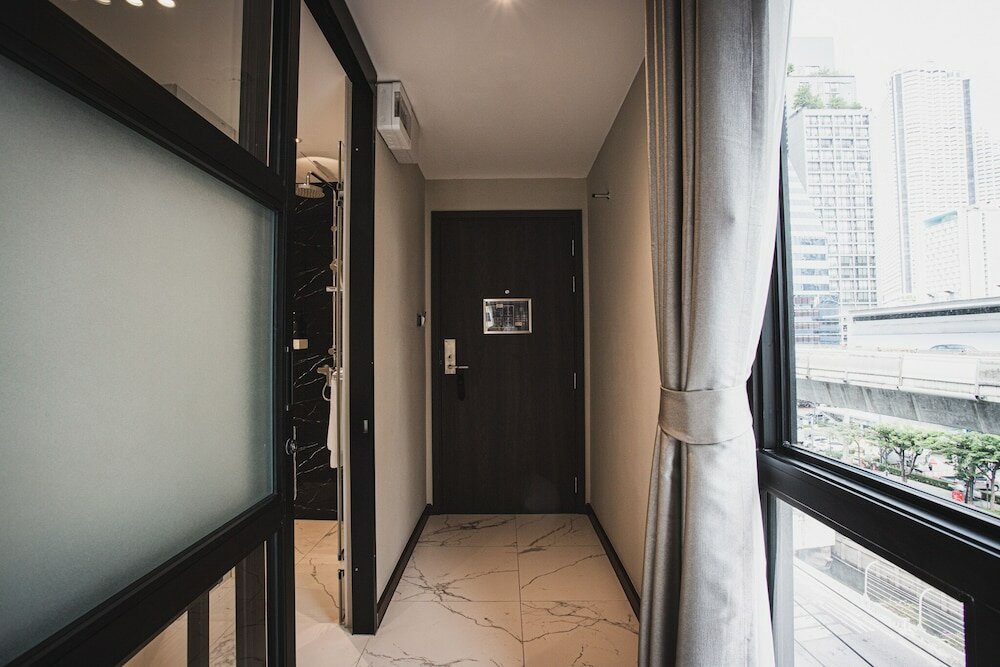 Фото Sam E Hotel Bangkok Sathorn