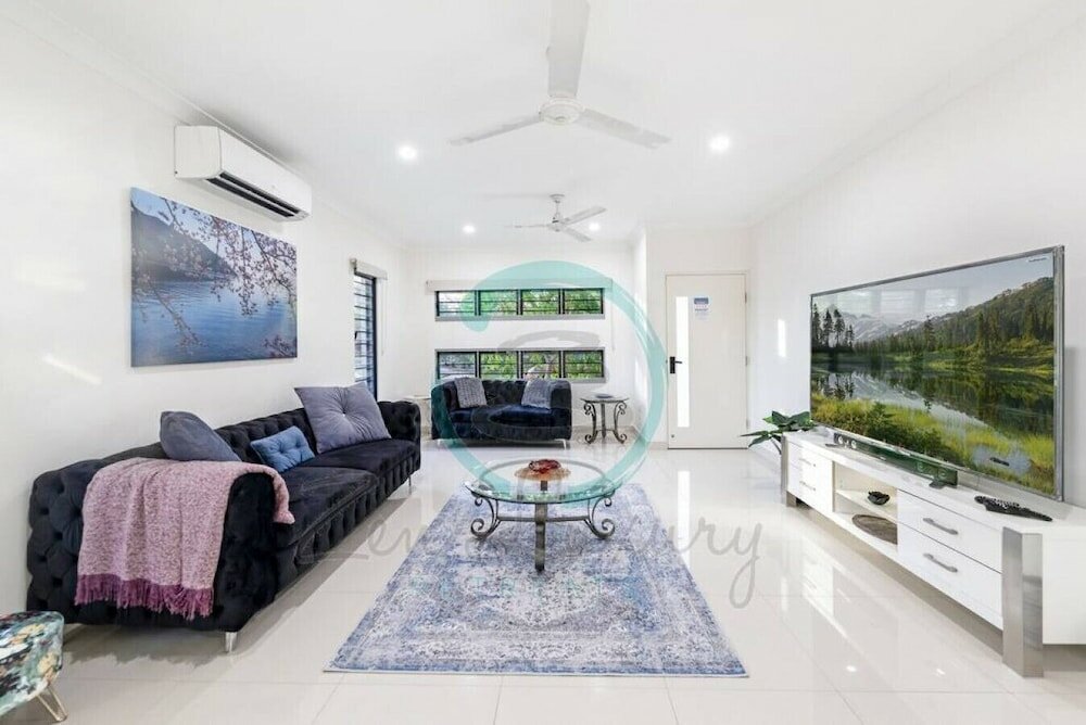 Фото Zenhouse Stylish - 3br Home near Shops