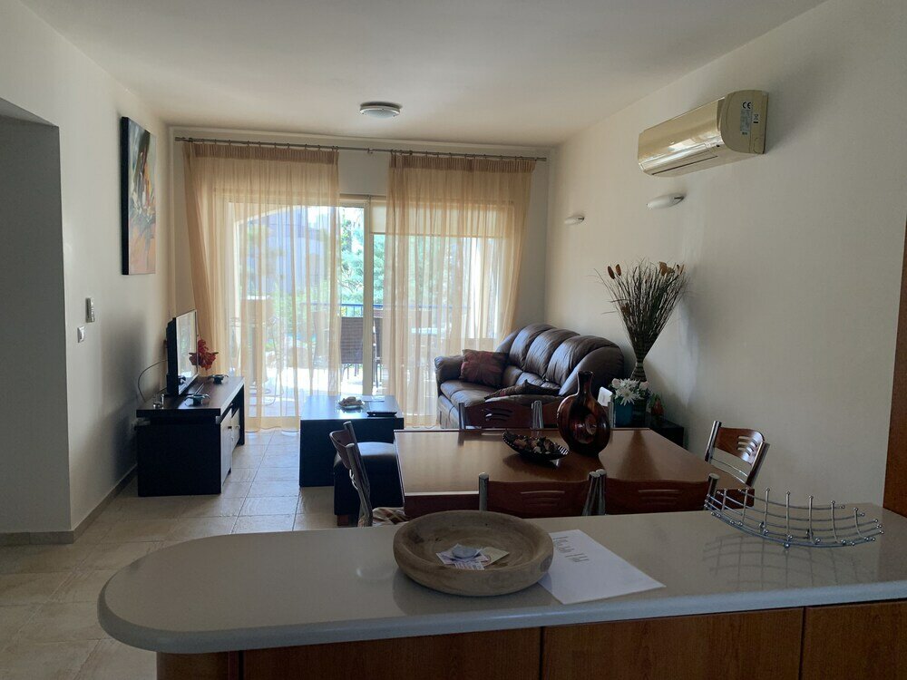 Фото 3-Bedroom Apartment on Beach Cassiopeia