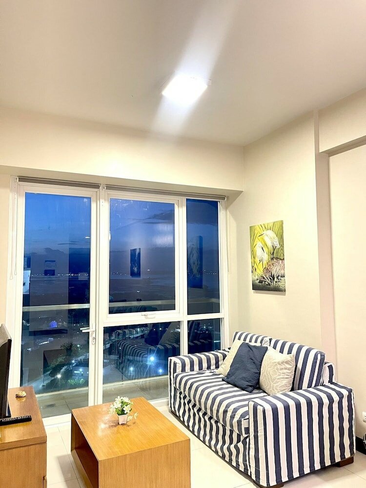 Фото Mactan Beach front Suites