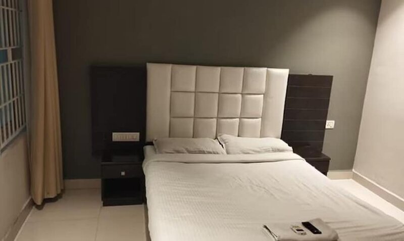 Гостиница Fabhotel Sea Queen Residency в Ченнае