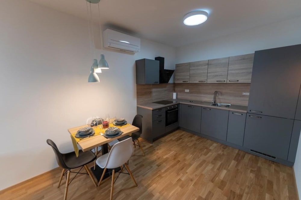 Фото Apartments La Siesta