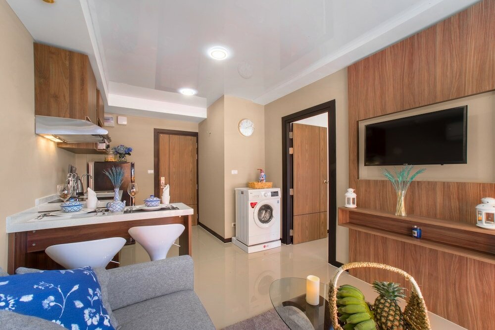 Фото Naiharn Sea Condominium S311