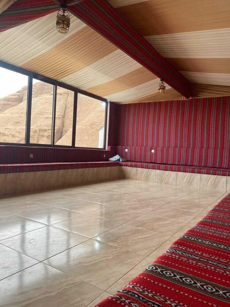 Фото Wild Oryx Camp Bubbles