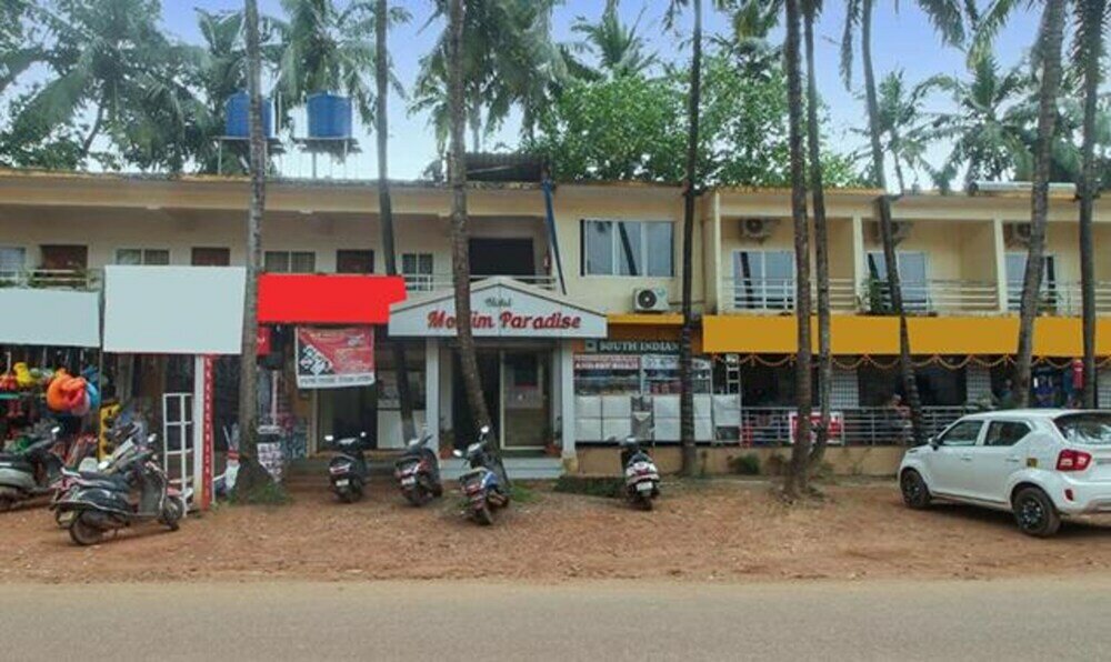 Фото отеля 1