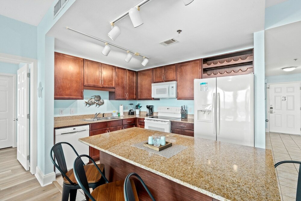 Фото Laketown Wharf 624 - Catch The Breeze