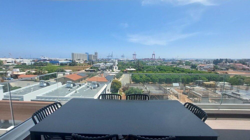 Фото YAMAS Urban Living Platinum 77 Pool Penthouse Sun