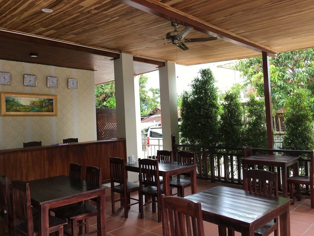 Фото Le KhounSok Boutique Hotel