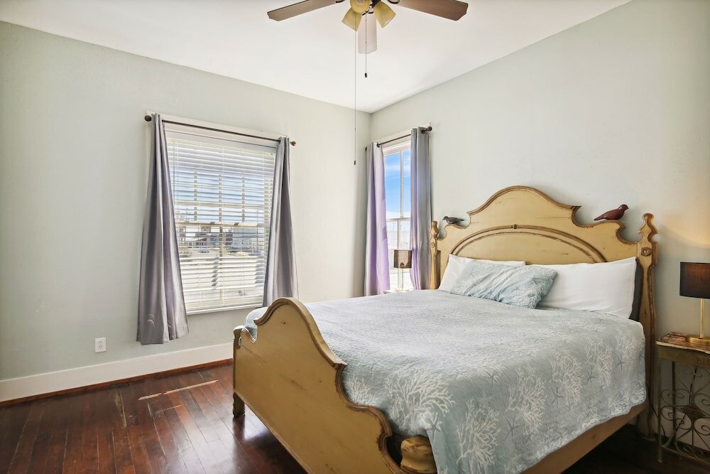 Фото The Big Kahuna Top