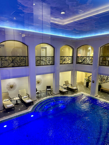 Кім испандықпен жыныстық қатынасқа түсті?