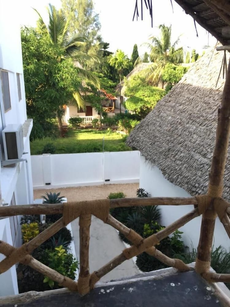 Фото Amaan Nungwi Hotel