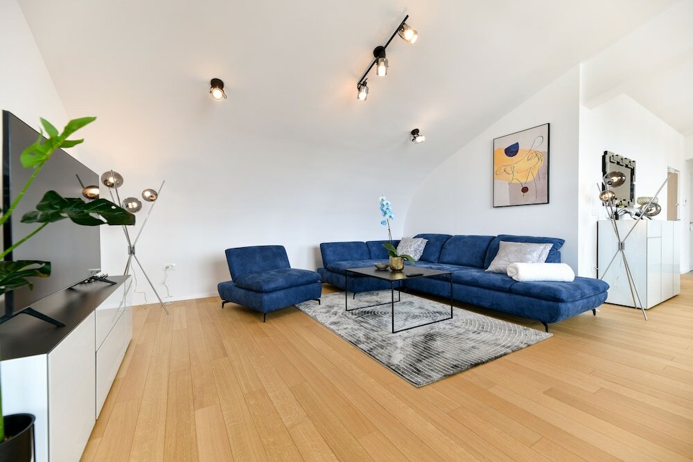 Фото Berin Deluxe Penthouse with jacuzzi