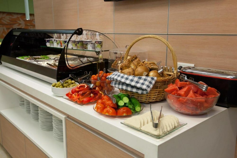 Фото Armon Hayarkon Hotel