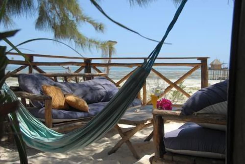 Фото Pakachi Beach Resort & Hotel