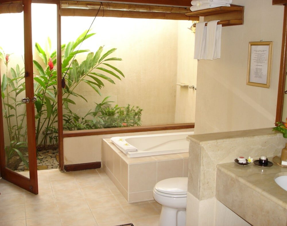 Фото The Benoa Beach Front Villas & SPA