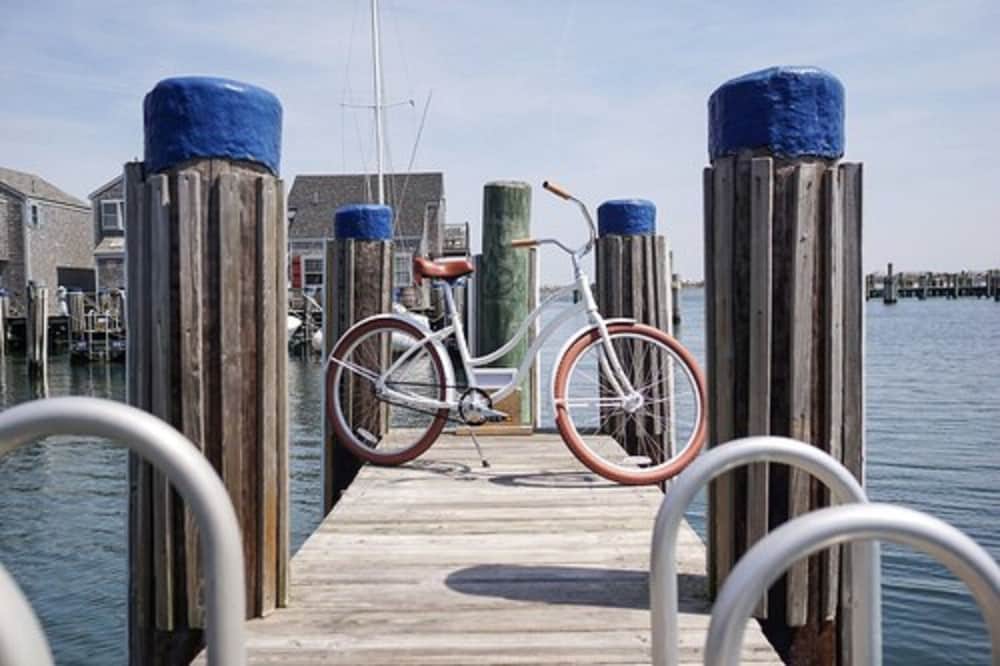 Фото The Cottages and Lofts at Boat Basin