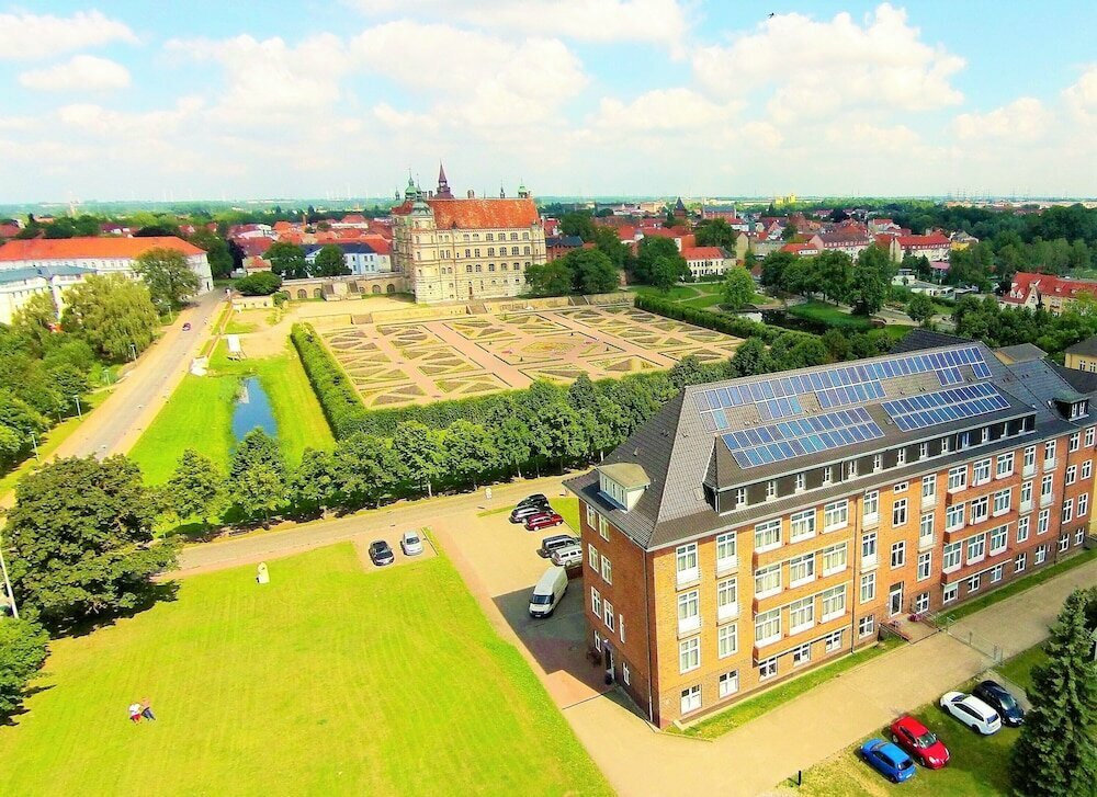 Hotel Hotel am Schlosspark, Güstrow, photo