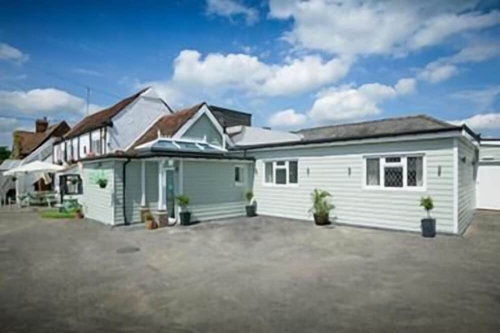 Hotel King William, Hertfordshire County, photo