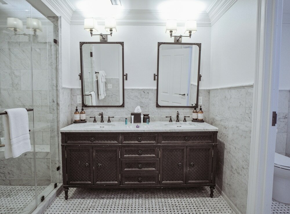 Фото Royal Frenchmen Hotel and Bar