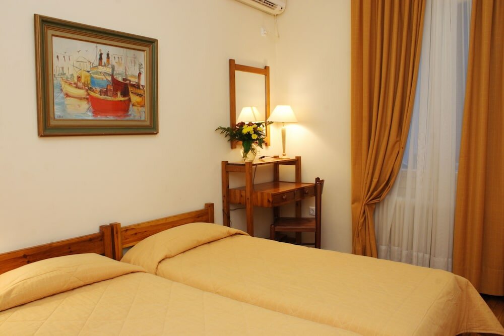 Фото Art Gallery Hotel