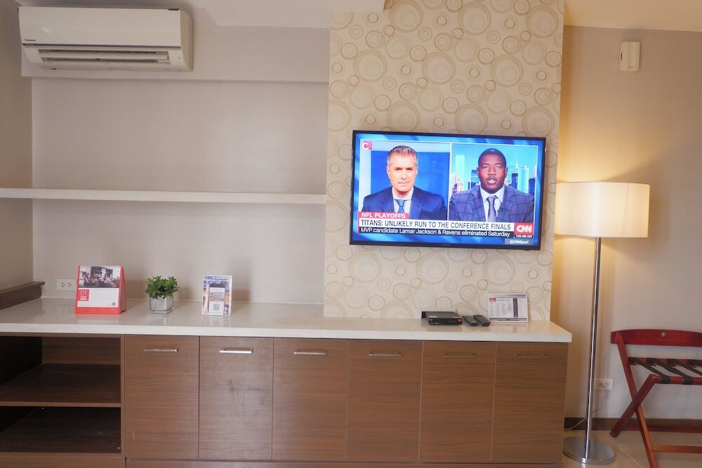 Фото Valero Grand Suites by Swiss-Belhotel Makati