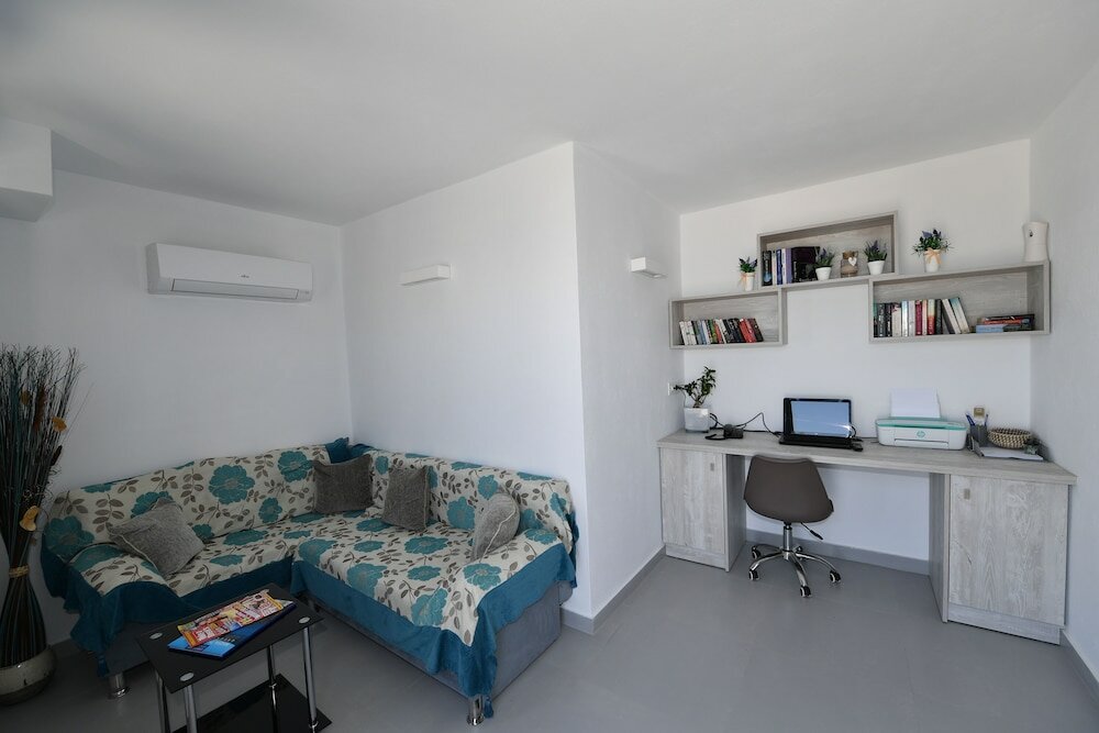 Фото Nova Luxury Suites